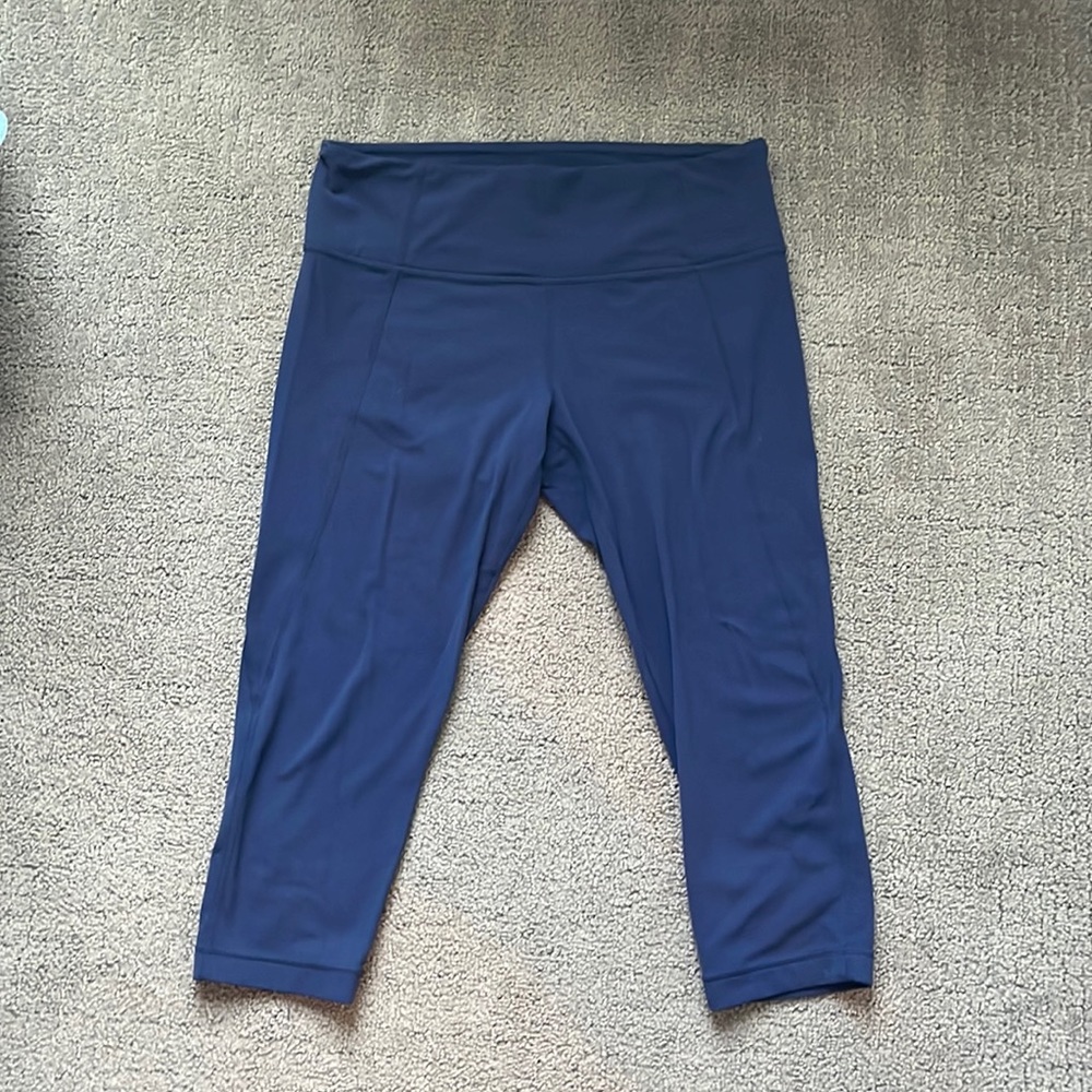 Athleta Cropped Leggings